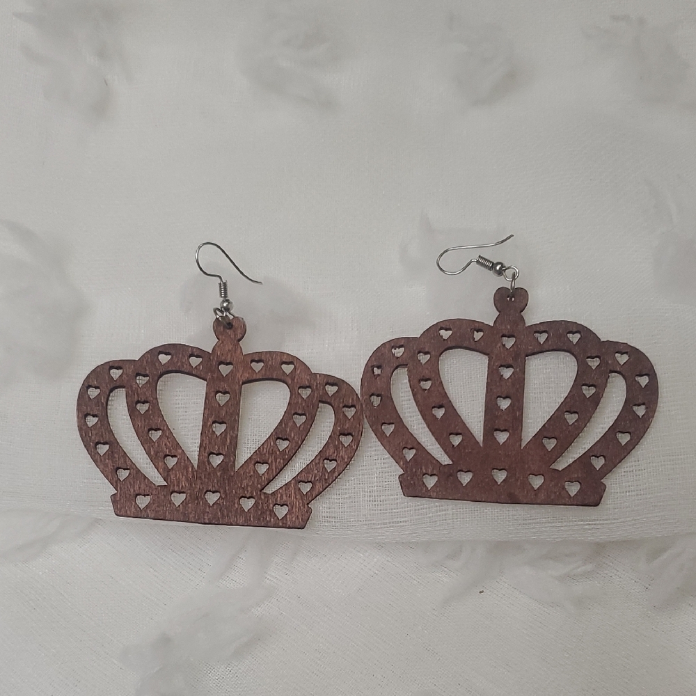 Brown Crown-Shaped Earrings